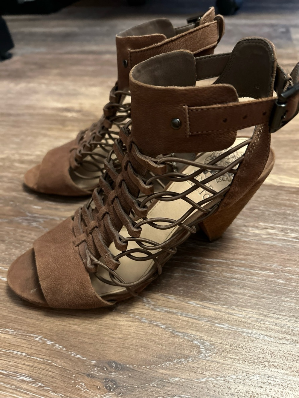Vince Camuto Sandal Caged Brown Buckle Open Toe Heels Women’s Size 6